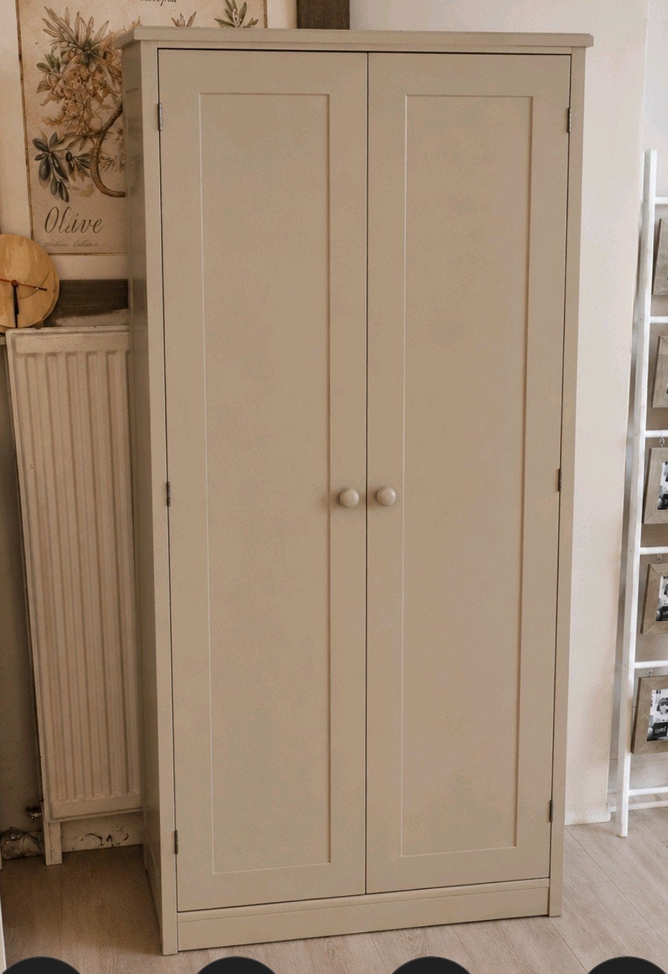 Armoire-penderie Périclès, Enlèvement