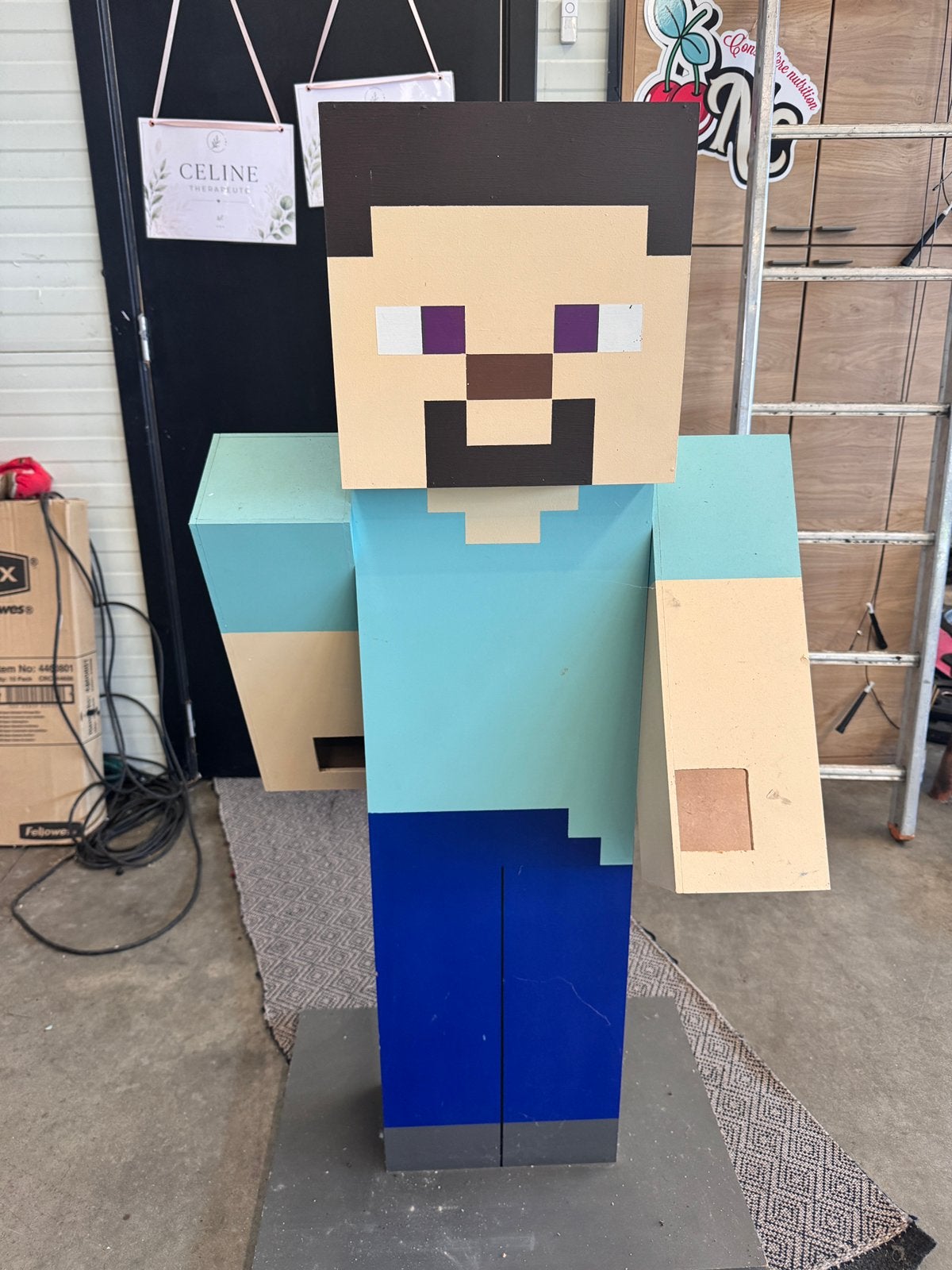 Grande statue Minecraft Steve 120 cm – Déco géante en bois, Maison & Meubles, Enlèvement, Comme neuf