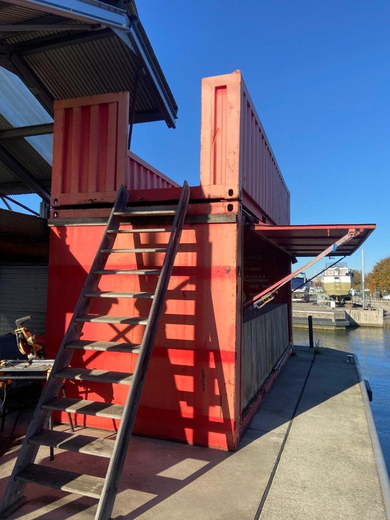 Barcontainer + topcontainer + terrascontainer te koop., Enlèvement