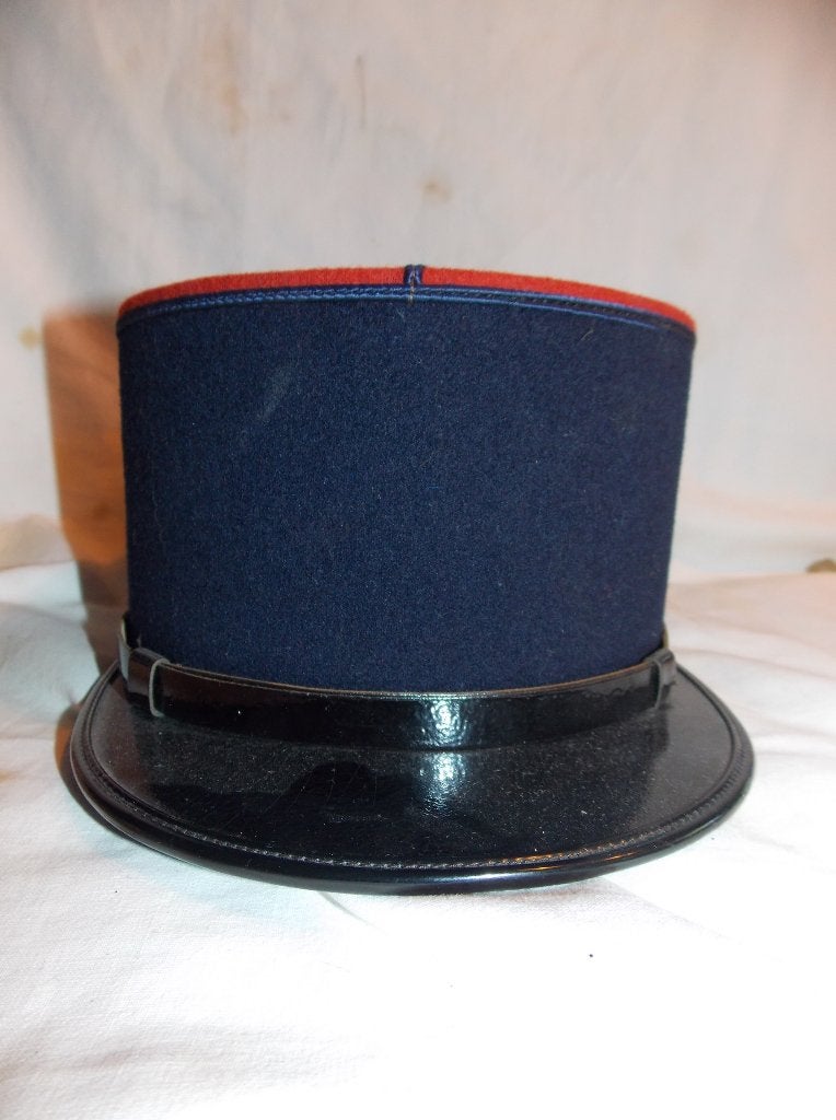 Kepi de la Legion Etrangere français (B), Collections, Enlèvement ou Envoi, Armée de terre, Casque ou Béret