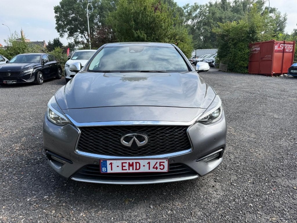 ENKEL VERKOOP AAN HANDELAAR - Infinity Q30, Auto's, Alcantara, Bedrijf, 5 deurs, Lichtsensor