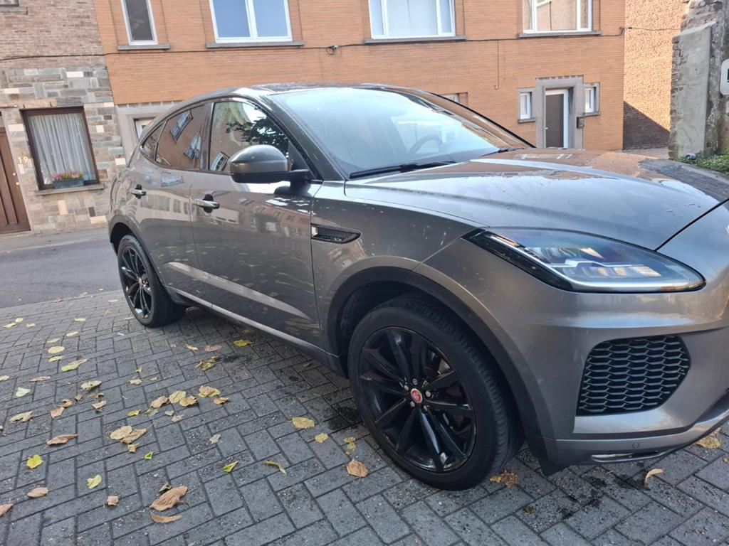JAGUAR E-PACE R-DYNMEC 2.0 D TRÈS PROPRE, Autos, Argent ou Gris, Entreprise, Boîte manuelle, 5 portes