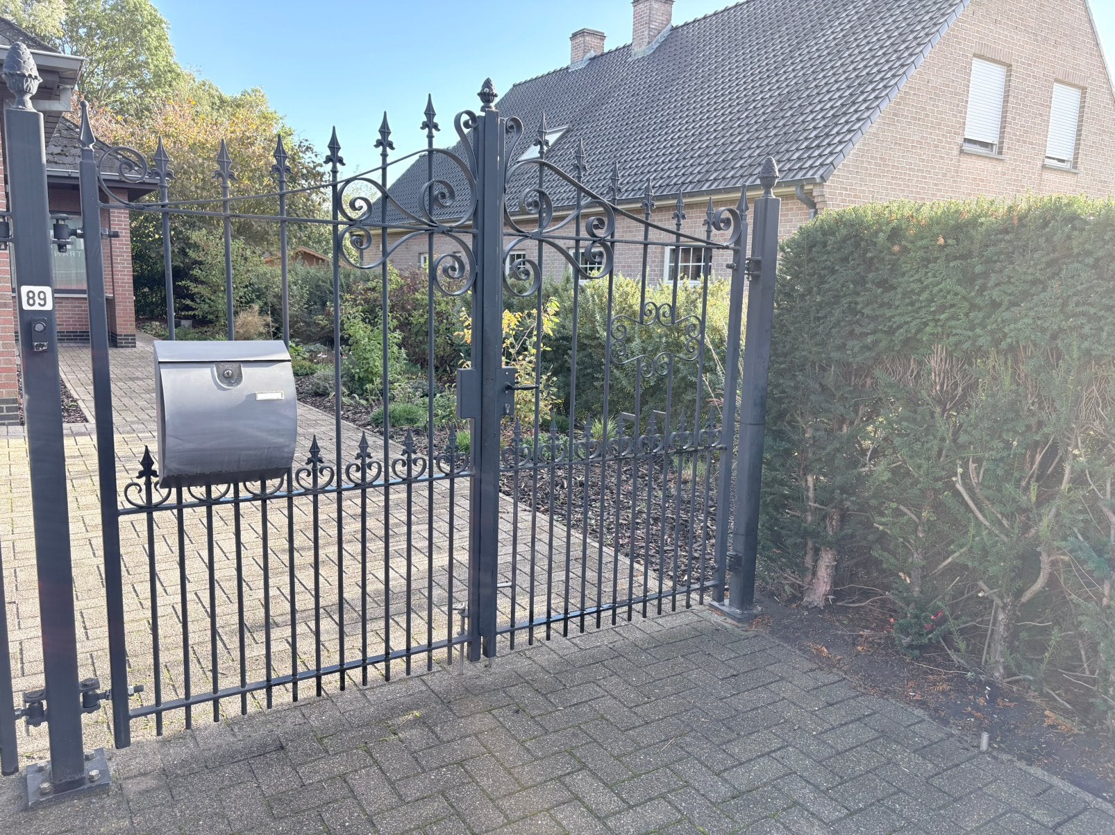 Dubbele poort met 2 palen, Ophalen, Gebruikt, IJzer, Sierhekwerk