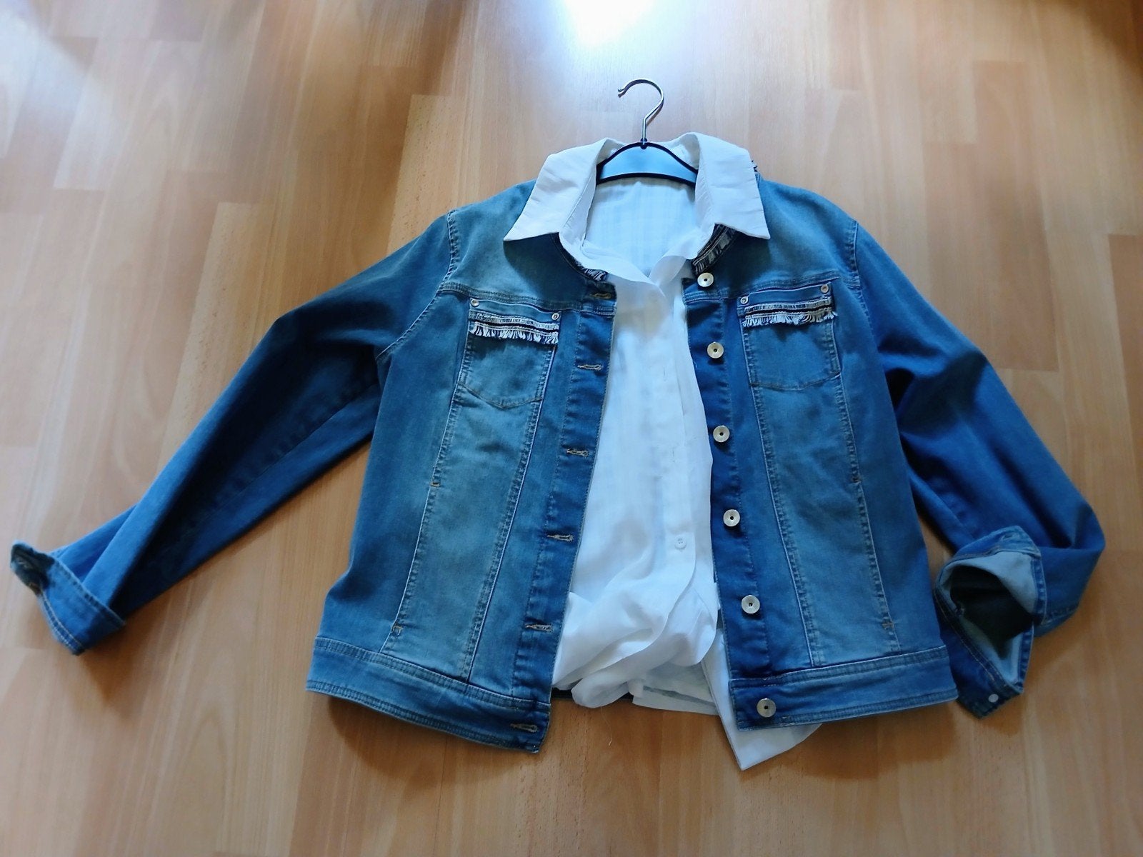 Jeans vest + hemd, Maat 42/44 (L), Zo goed als nieuw, Dazy, Meerkleurig
