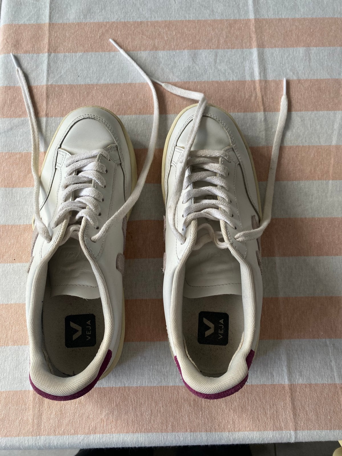 Veja sneakers, Wit, Ophalen of Verzenden, Sneakers, Gedragen