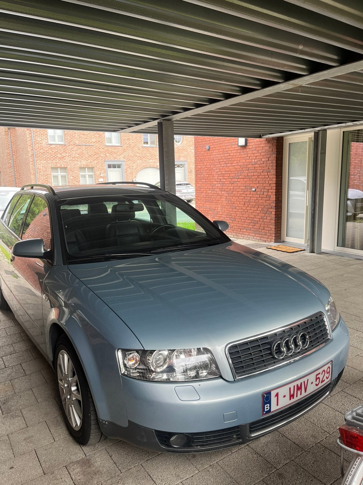 AUDI A4 / 2.5 TDI V6, Autos, Achat, Carnet d'entretien, A4, 5 portes