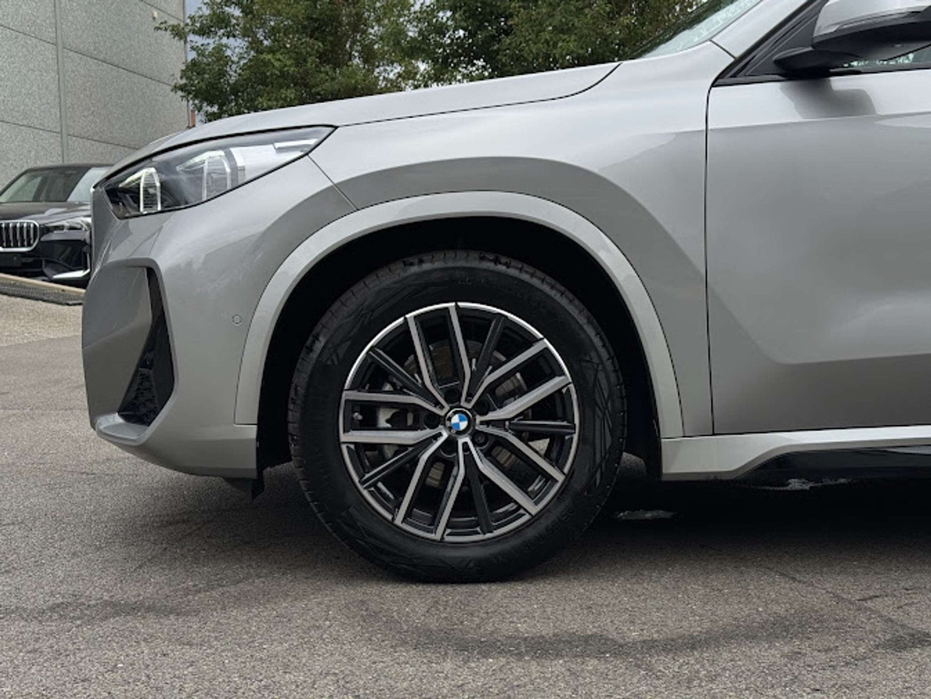 BMW X1 sDrive18i M Sport / PANO / CAM / VERW ZETEL / CARPLAY, Gebruikt, Euro 6, 136 pk, 5 zetels