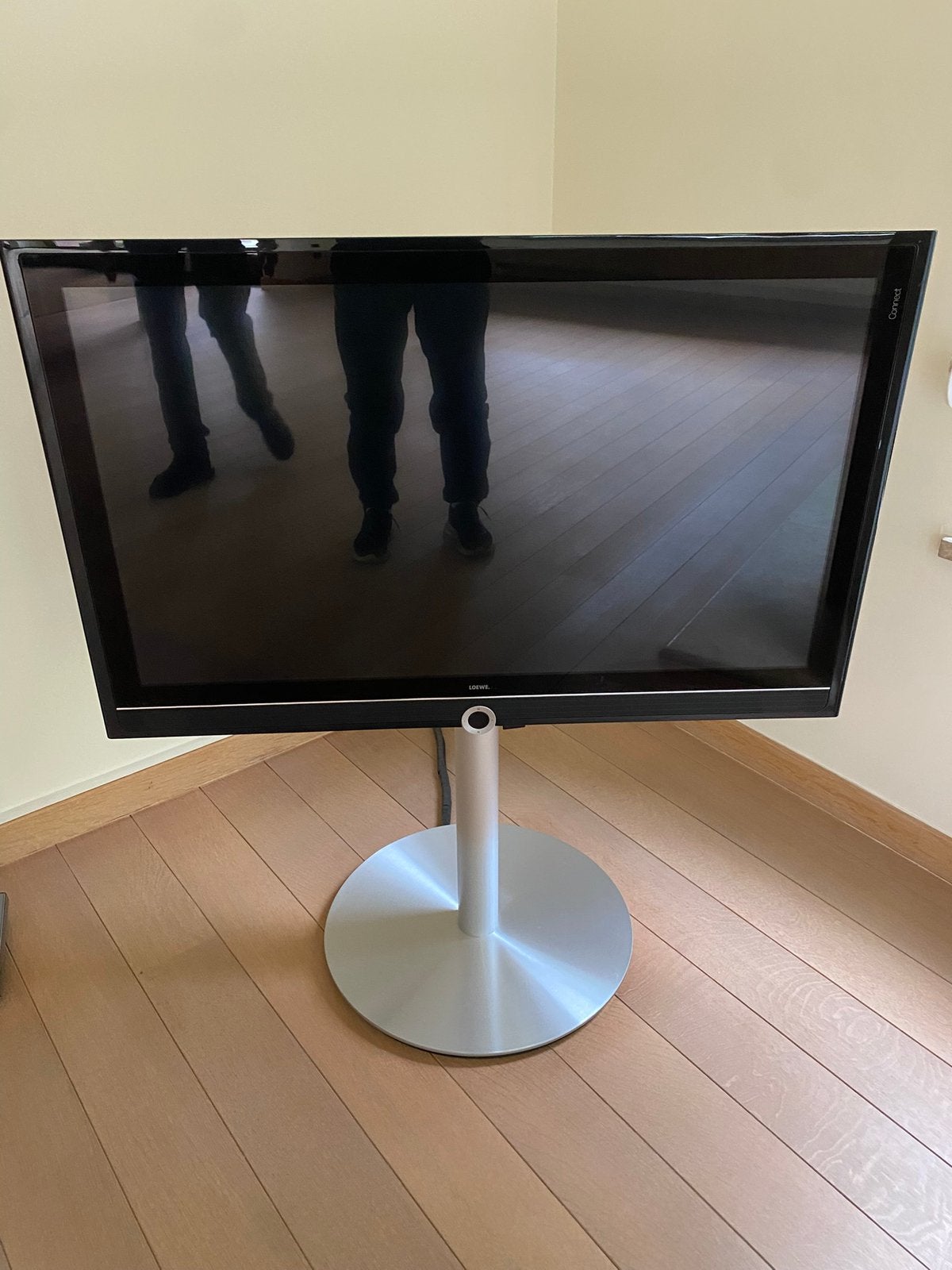 Loewe televisie op statief, TV, Hi-fi & Vidéo, Télévisions, Autres marques, 50 Hz, 80 à 100 cm, Enlèvement
