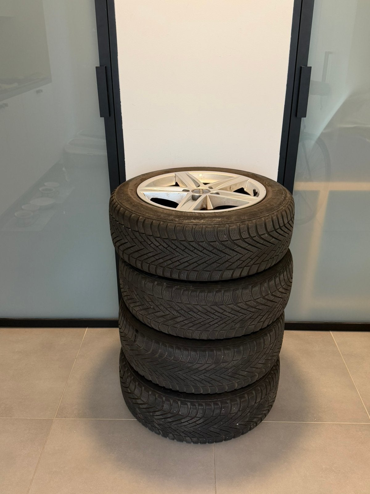 4 pneus hiver Pirelli 205/55 R16 91H + jantes Audi A3, Enlèvement, Utilisé