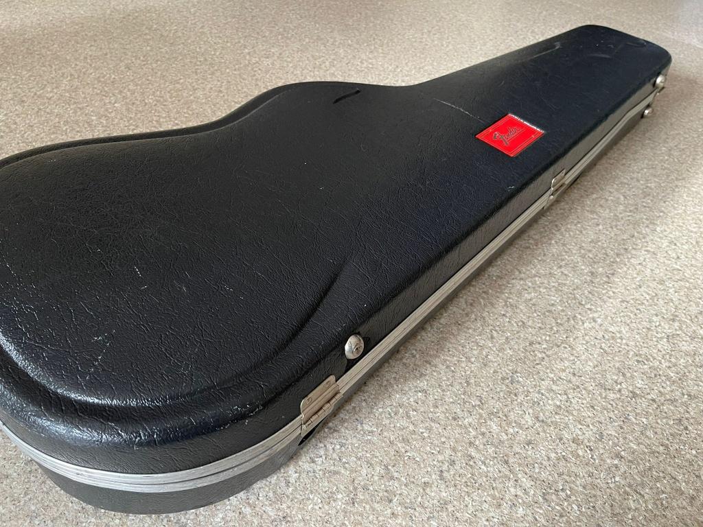 Fender Red Label Molded Case voor Tele Stratocaster, Muziek en Instrumenten, Behuizingen en Koffers, Ophalen of Verzenden, Gebruikt