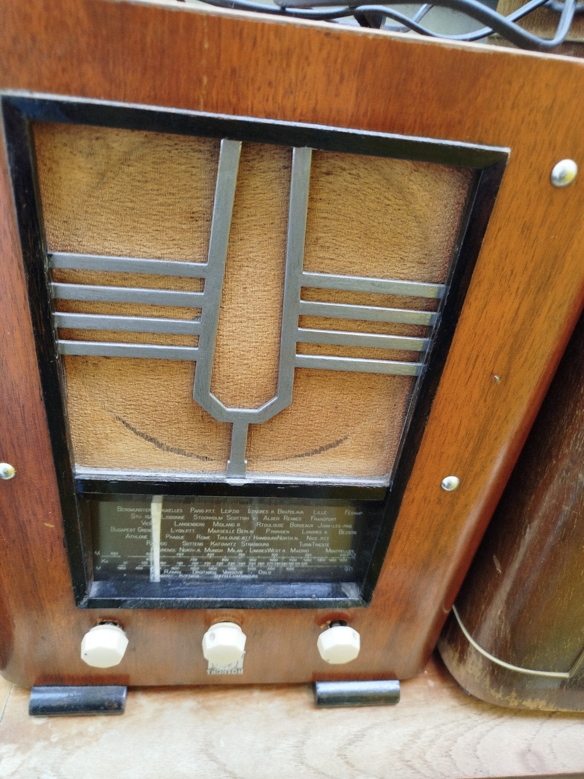 Ducretais Thomson radio met lampen.Hij werkt prima, Ophalen