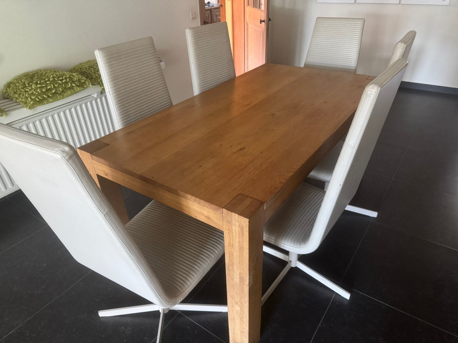 Massief eiken eettafel met 6 designstoelen, Enlèvement, Comme neuf