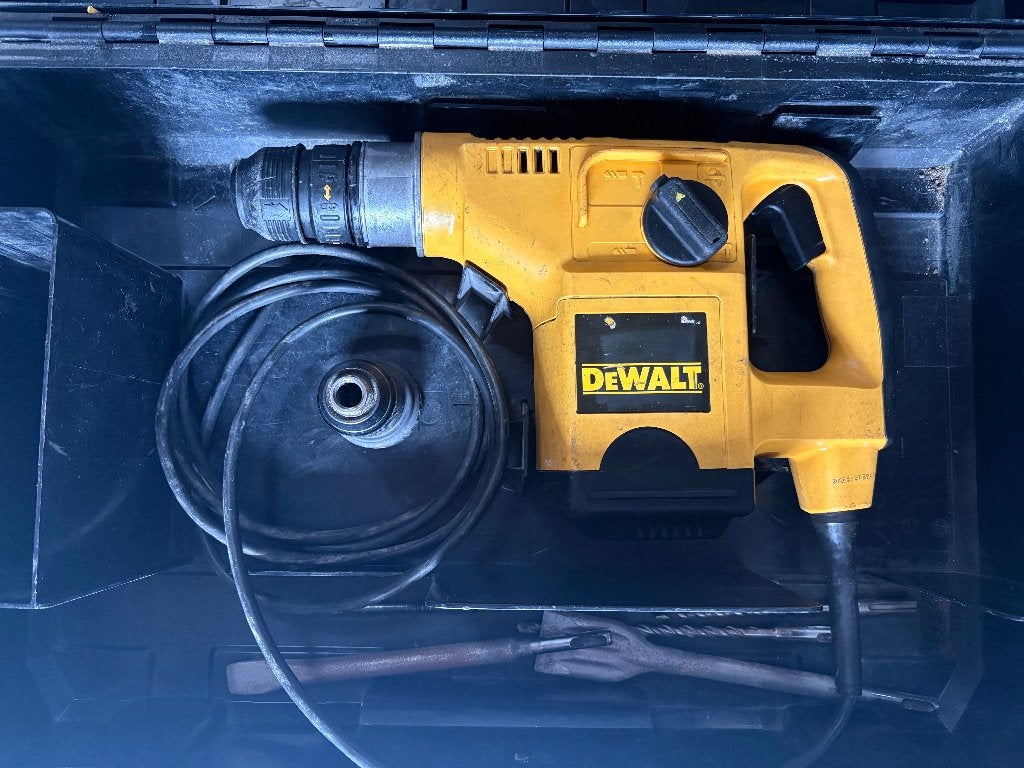 DeWalt D25405K SDS-Plus combihamer, Doe-het-zelf en Bouw, Ophalen, Gebruikt, Boor- en/of Breekhamer, Klopboormechanisme