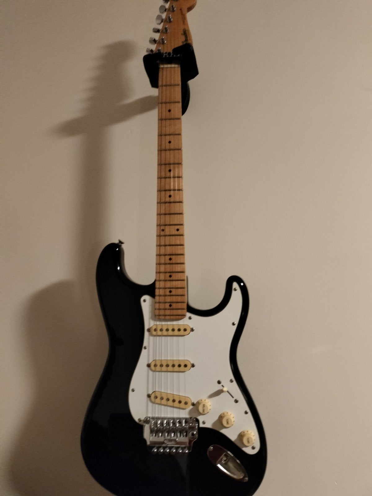 Série E Fender fabriquée au Japon, Musique & Instruments, Enlèvement, Fender