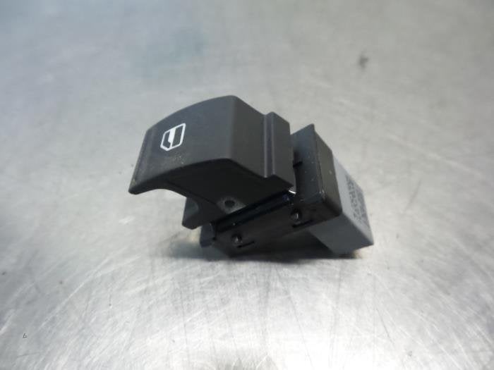 Commutateur vitre électrique d'un Volkswagen Passat (Passat, Autos : Pièces & Accessoires, -, 3 mois de garantie, Utilisé, -
