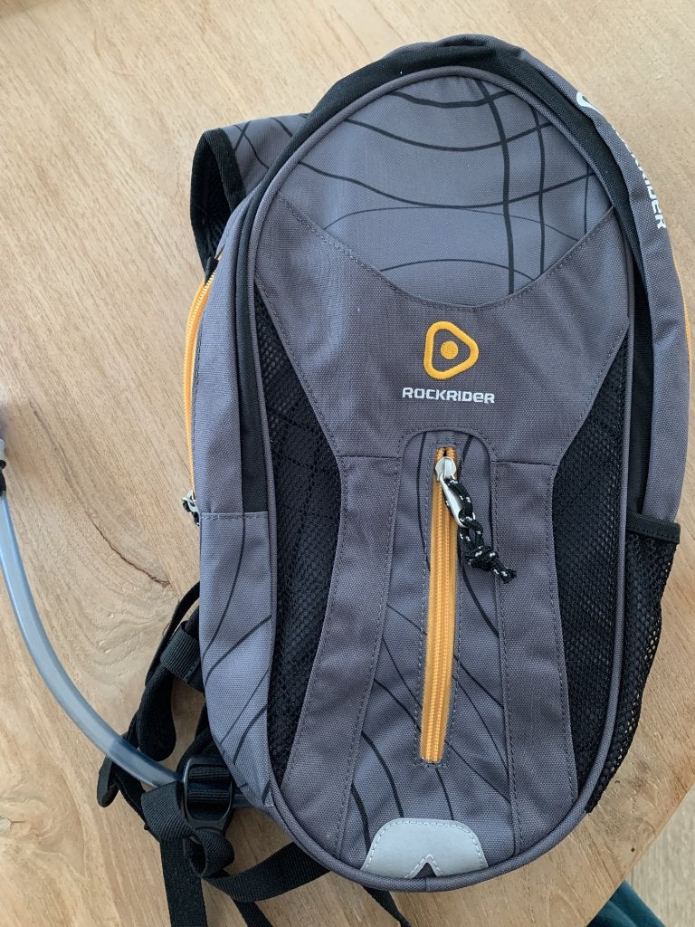 Nieuw: rugzak Rockrider met drinksysteem, fietsrugzak, Bijoux, Sacs & Beauté, Sacs | Sacs de sport, Enlèvement, Neuf
