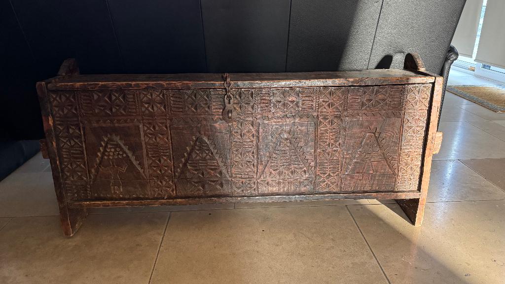 Indische kist: 1,30 x 0,27 x 0,55, Enlèvement