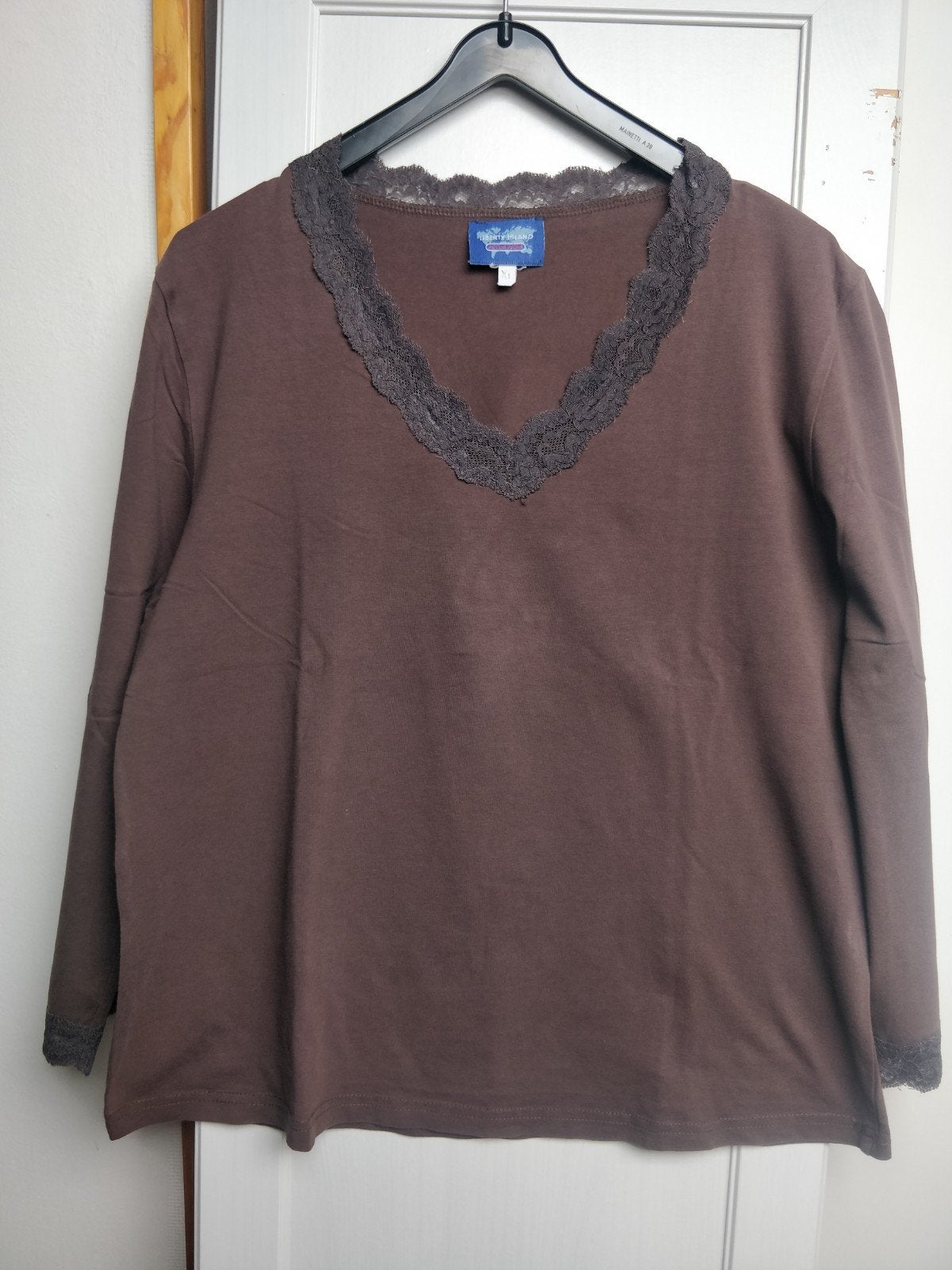 T-shirts 3/4mouwen, kant aan hals en  mouw,bruin, maat 42,, Kleding | Dames, T-shirts, Ophalen, Bruin, Maat 42/44 (L), Liberty island