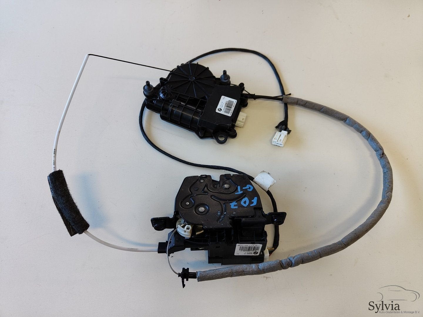 Achterklep sluithulpmotor slot bovenzijde BMW 5 serie F07 GT, -, Haillon arrière, Utilisé, -