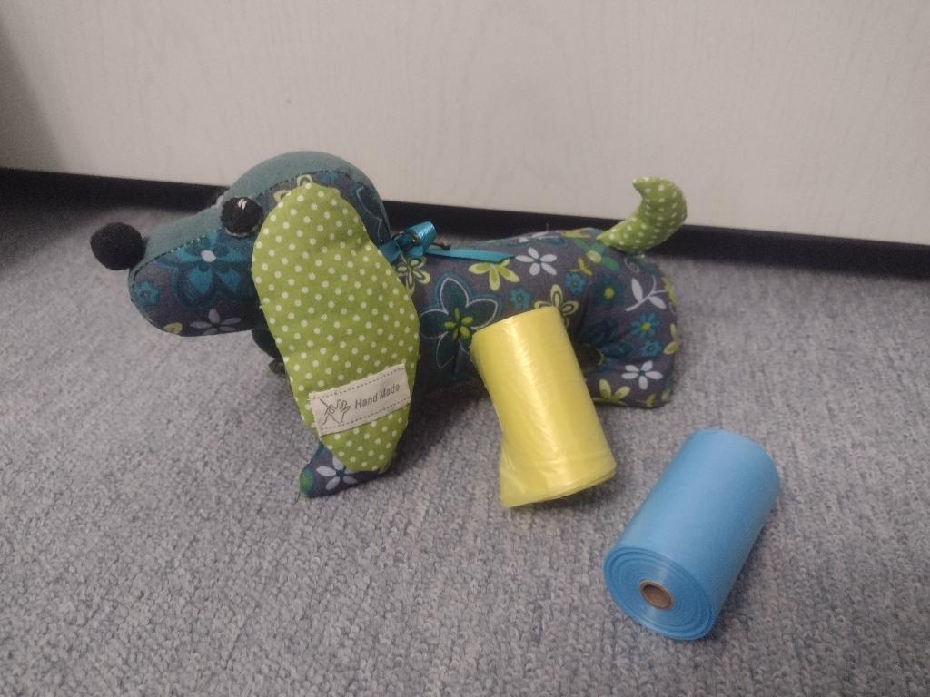 UTILE ! Lot de 2 rouleaux de sacs à crottes jamais ouverts, Dieren en Toebehoren, Honden-accessoires, Ophalen of Verzenden, Nieuw