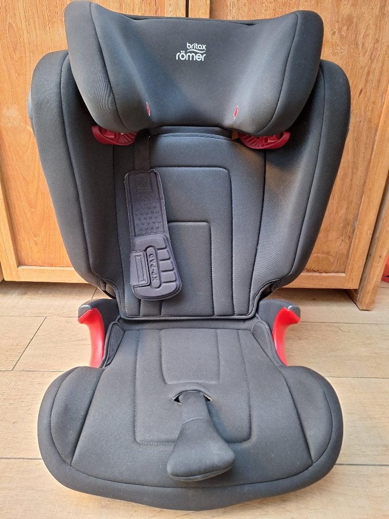 Autostoel Römer Britax Kidfix XP SICT 15-36 kg, Kinderen en Baby's, Autostoeltjes, Ophalen, Romer, Gebruikt, 15 t/m 36 kg