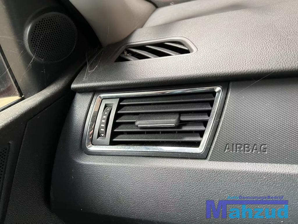 SEAT TOLEDO 4 luchtrooster links 2012-2019, Autovia A-2, Km 585 585
08760  Martorell, ES, SEAT S.A., Utilisé, Customercare@seat.es