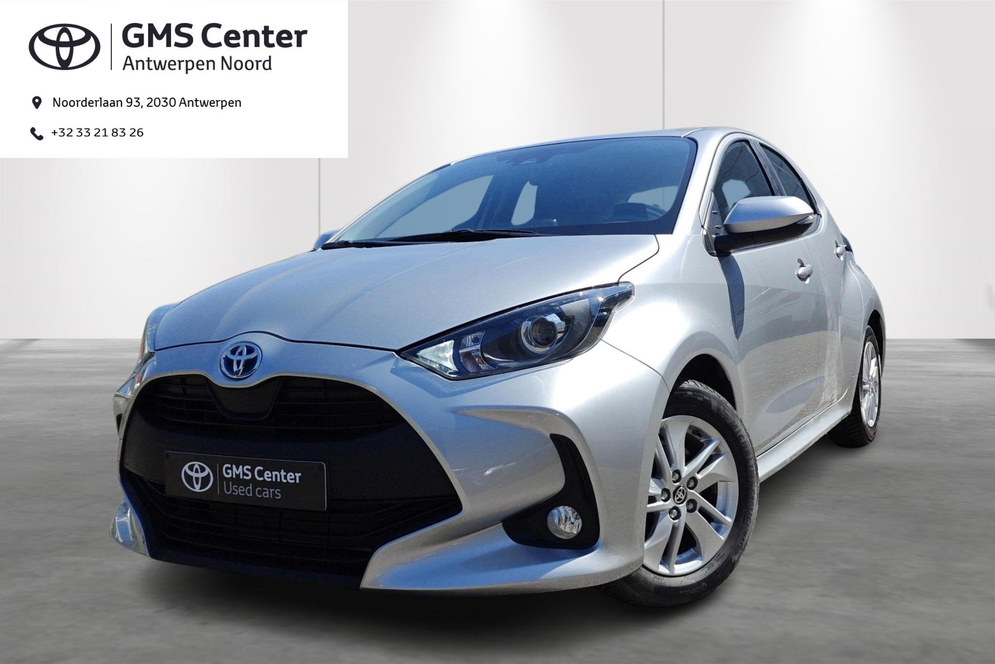 Toyota Yaris 1.5 VVT-i Hybrid Dynamic e-CVT + Verwarmde zete, Auto's, Automatische klimaatregeling, Gebruikt, Zwart, 116 pk