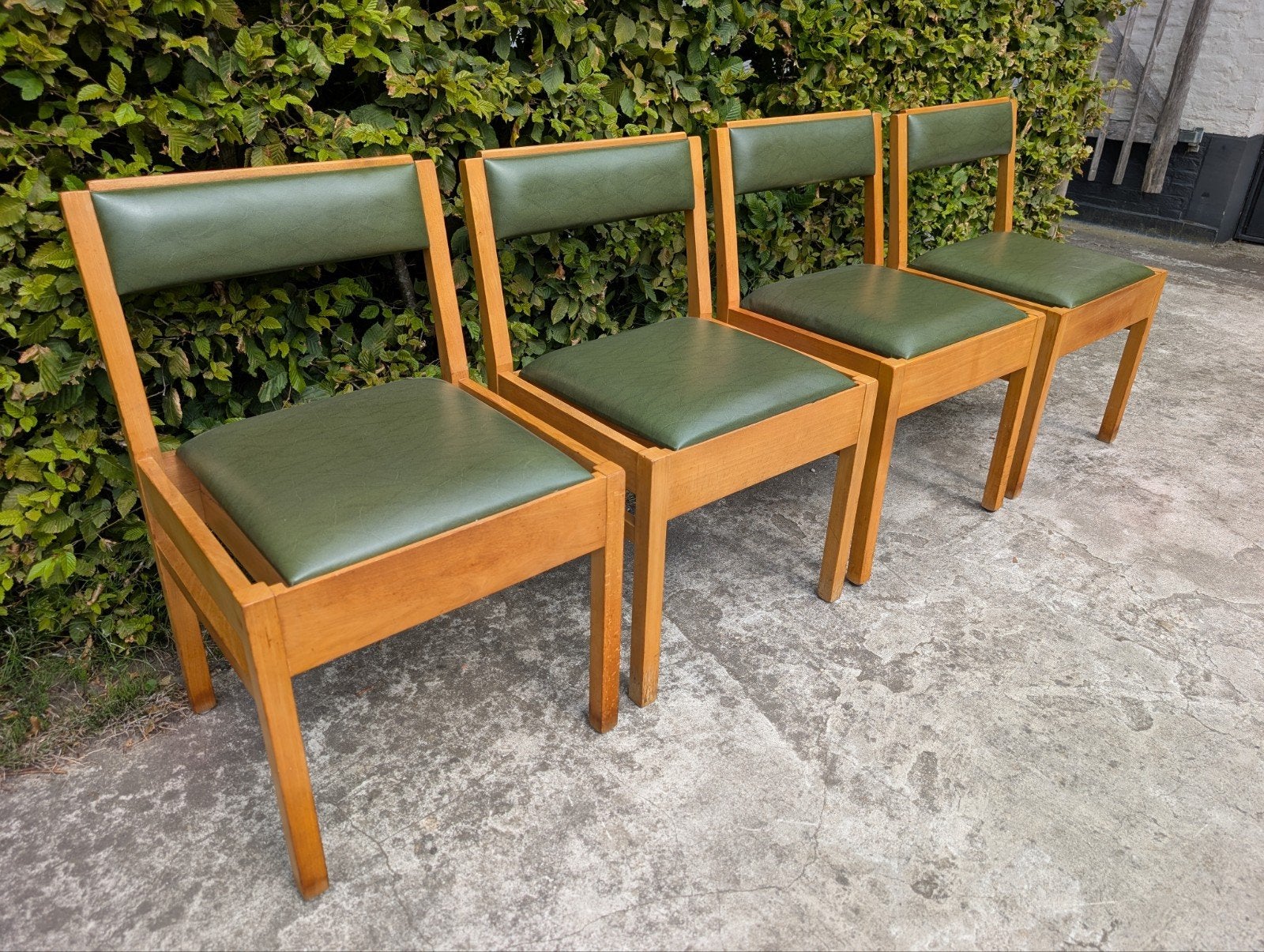 chaises vintage, Enlèvement