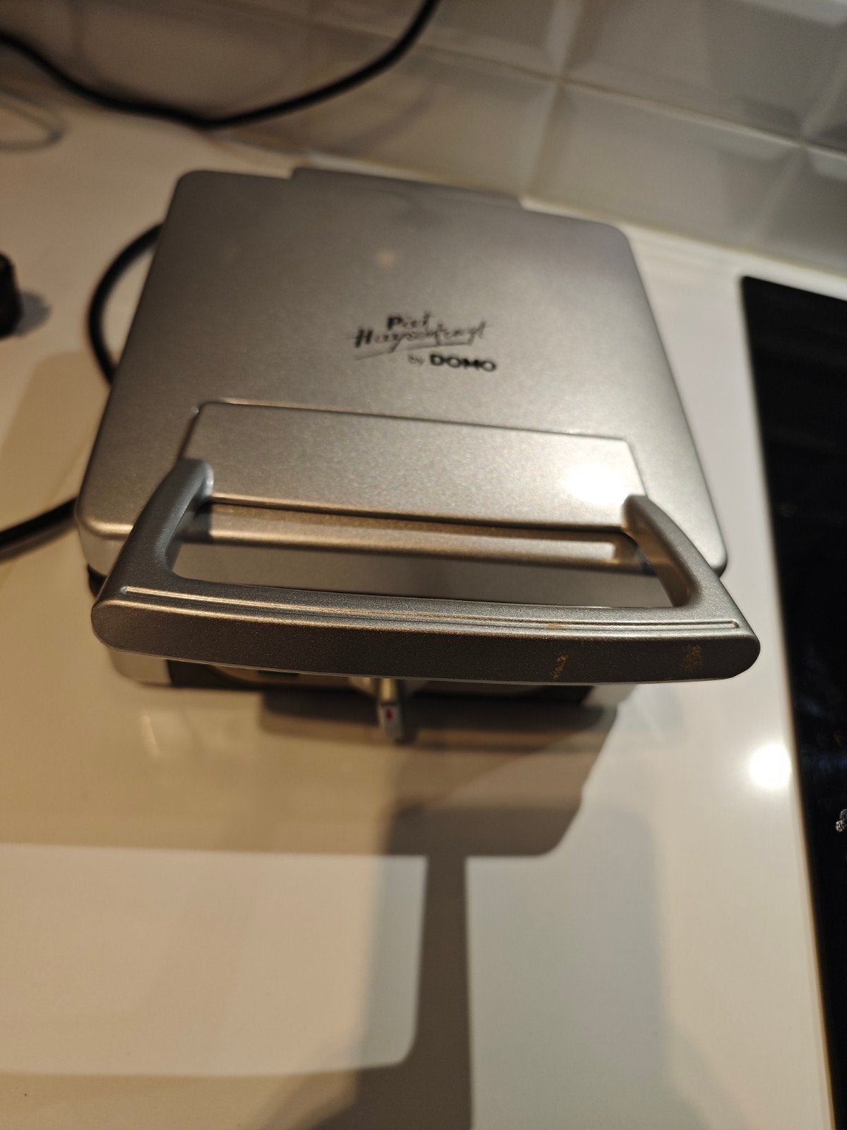 Domo DO9047W wafelijzer Piet Huysentruyt perfect als nieiw, Elektronische apparatuur, Contactgrills, Ophalen of Verzenden