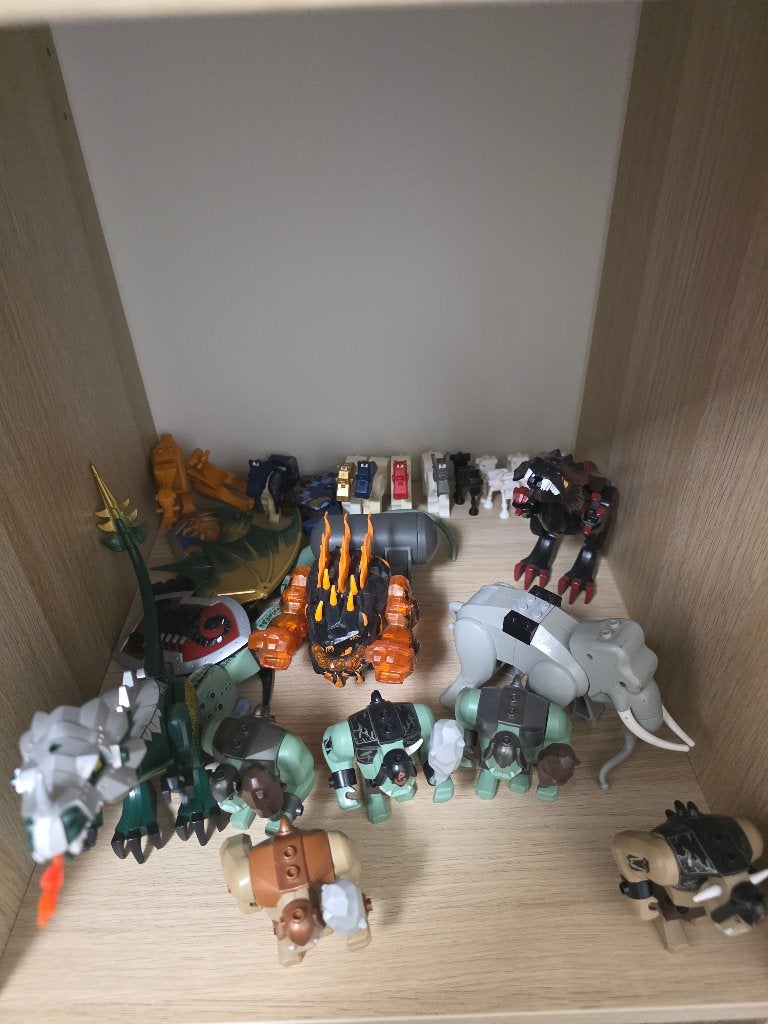 LEGO lot met minifiguren, accessoires en dieren, Enlèvement