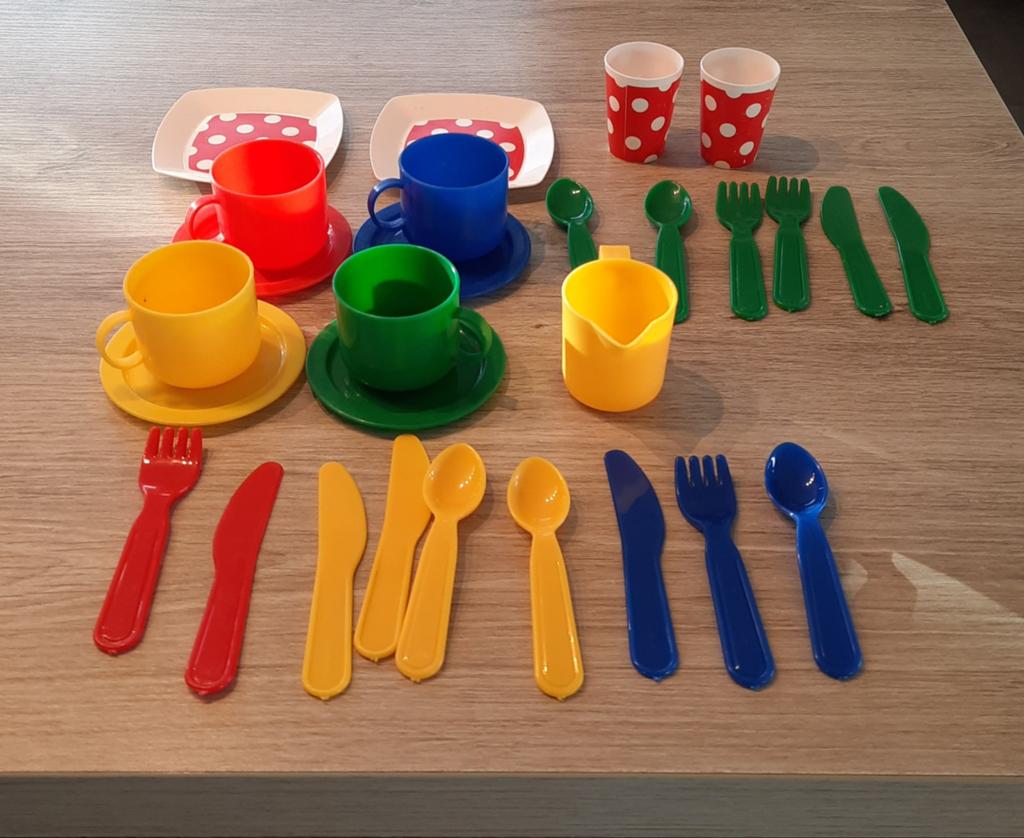 Servies, bestek en kookpot voor speelkeuken, Ophalen, Speelkeuken