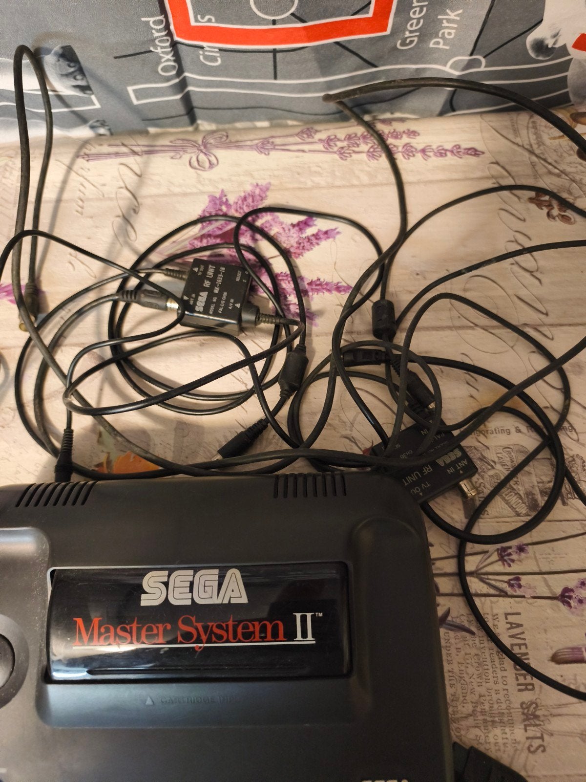 Console de jeux Sega., Enlèvement