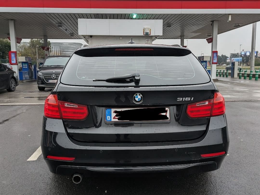 Bmw serie 316i essence garantie, Autos, 100 kW, Euro 5, Ordinateur de bord, Noir