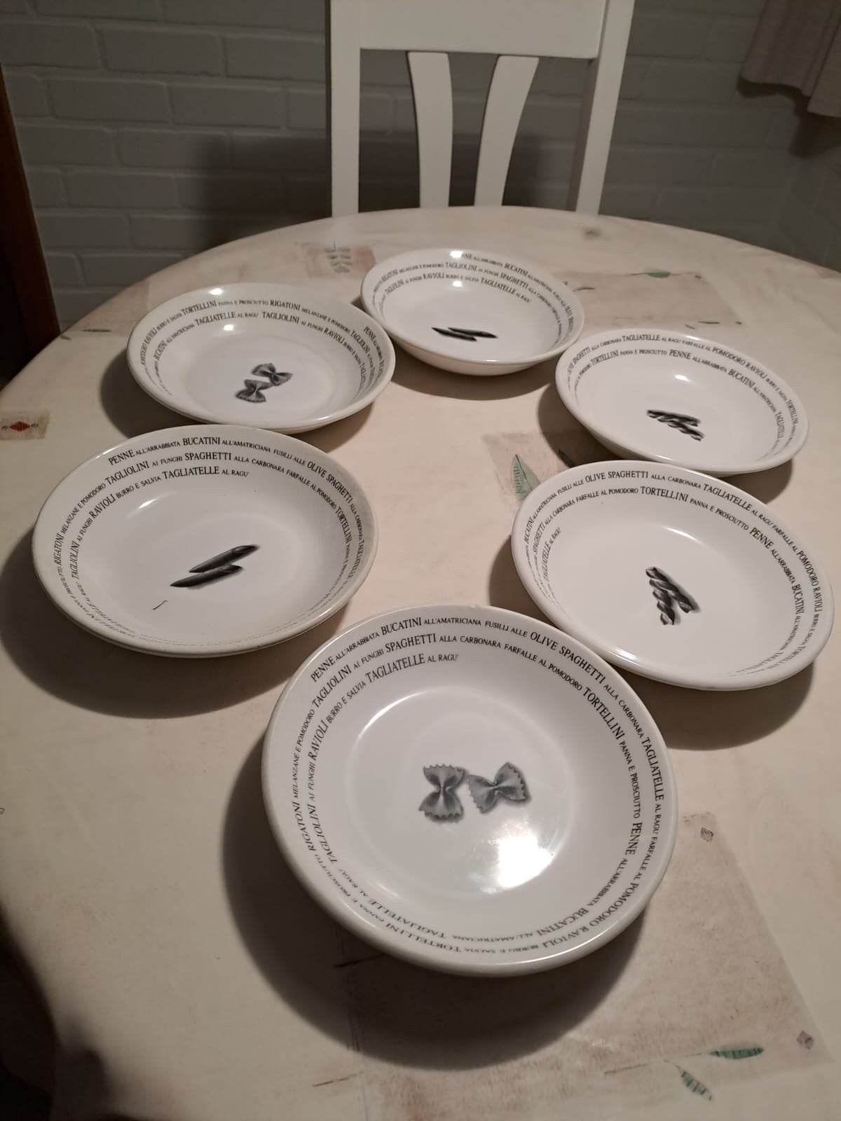 Passende set pasta spaghetti borden, Huis en Inrichting, Ophalen of Verzenden, Bord(en)