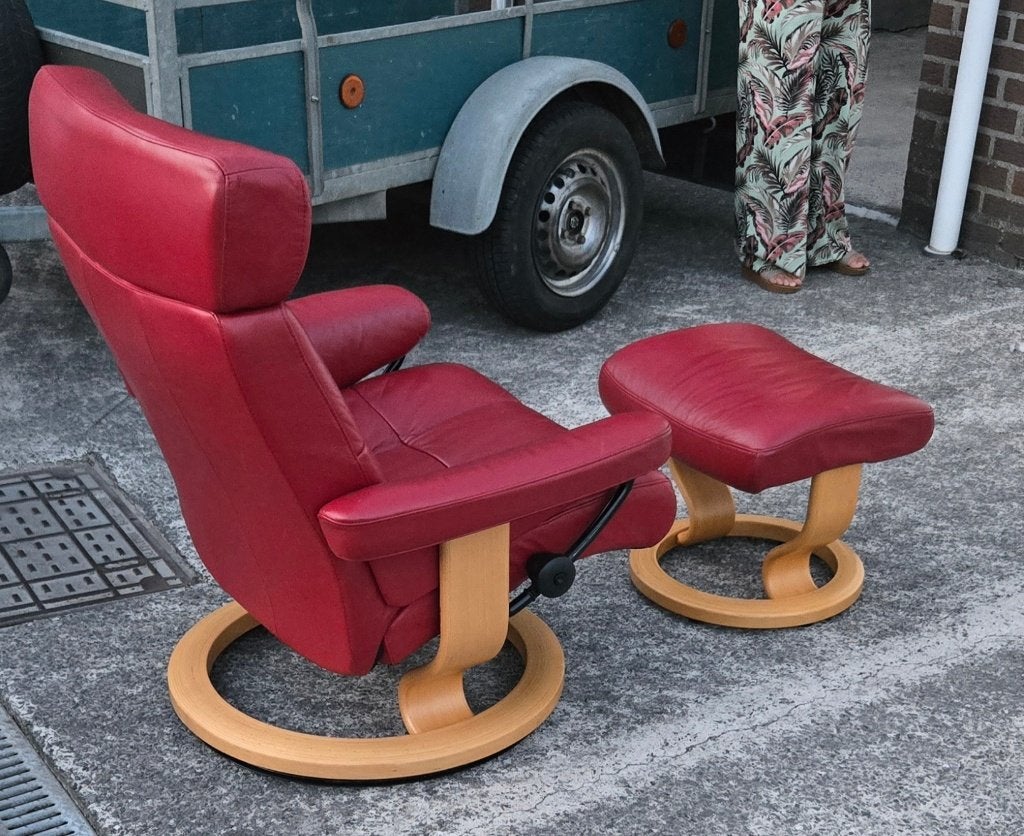 Relaxzetel (Ekornes Stressless) + Voetenbank – Bordeaux Leer, Ophalen, Zo goed als nieuw, 75 tot 100 cm, Leer