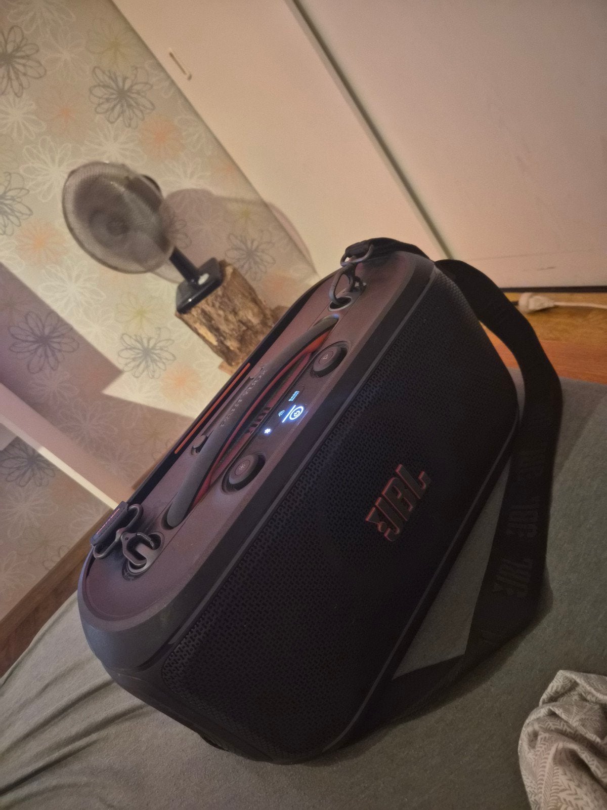 jbl partybox on the go 2 avec 2 micros, Envoi, Comme neuf, Autres types