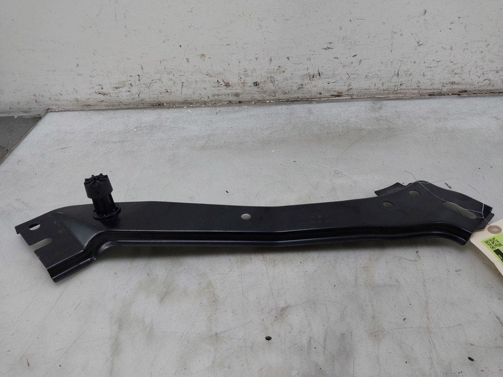 KOPLAMP HOUDER RECHTS Volkswagen Multivan T7 (|7T0805932B|), Dhr. J. Ham, Gebruikt, Volkswagen, Administratie@autoham.nl