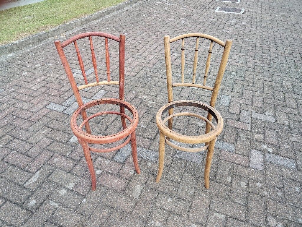 Weense stoelen Fischel 1900, Enlèvement