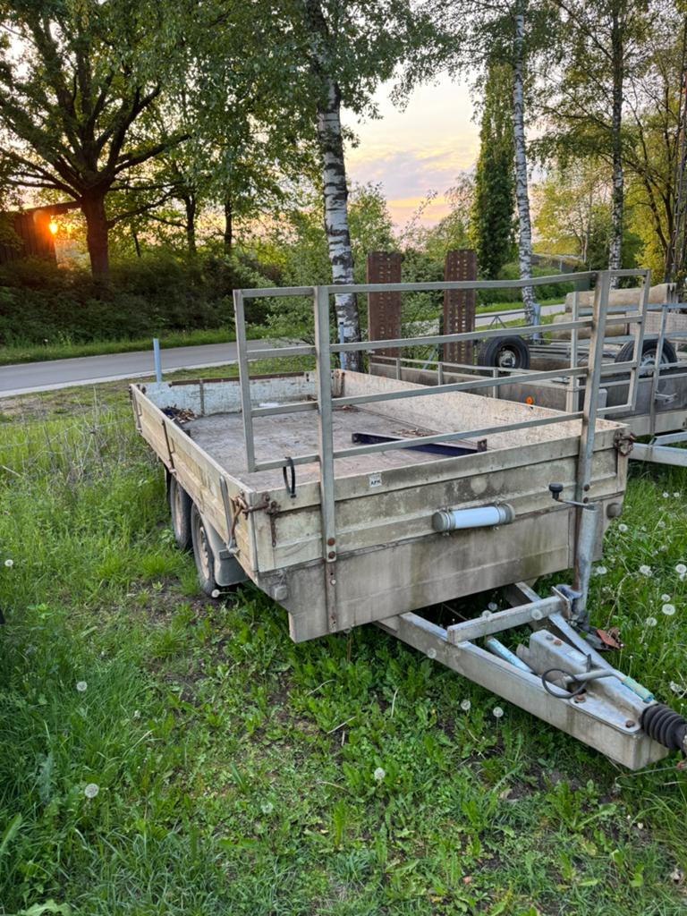 Geremde aanhangwagen, Ophalen, Gebruikt