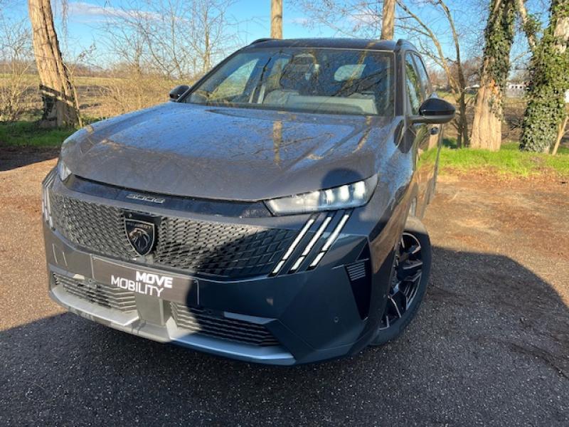 Peugeot 5008 III & e- GT, Autos, Peugeot, Entreprise, Phares directionnels, Air conditionné, Alarme, Cruise Control, Avertisseur d'angle mort