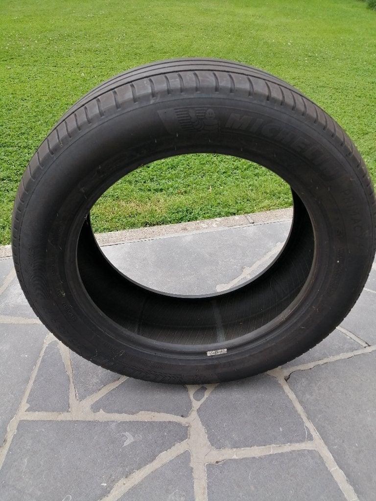 Pneu Michelin 215-55-R17, Autos : Pièces & Accessoires, Neuf, 215 mm, 4 Saisons, Véhicule de tourisme