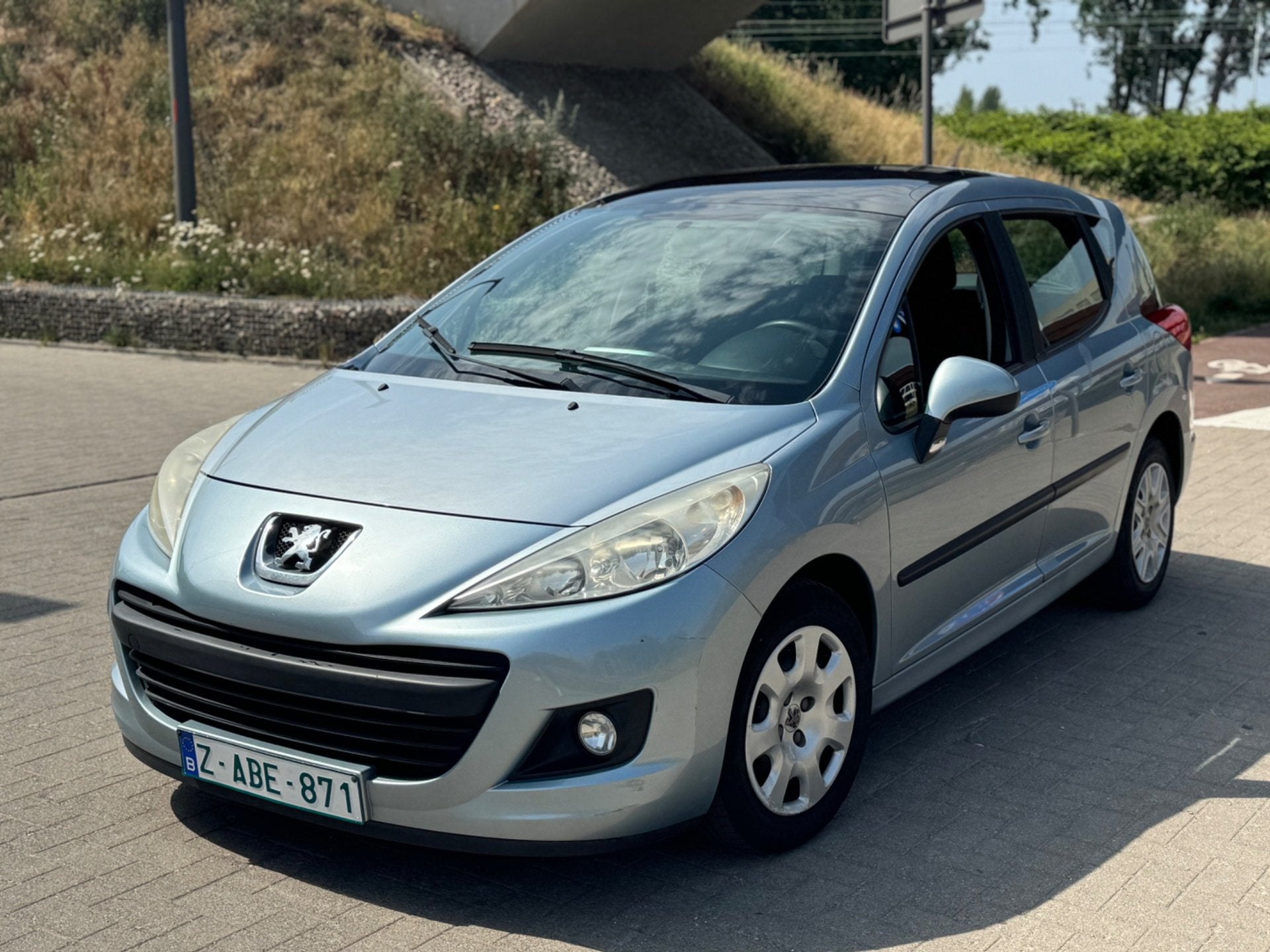 Peugeot 207 SW | Benzine | Airco, Autos, Peugeot, Entreprise, Achat, Air conditionné, Verrouillage central, Capteur de lumière