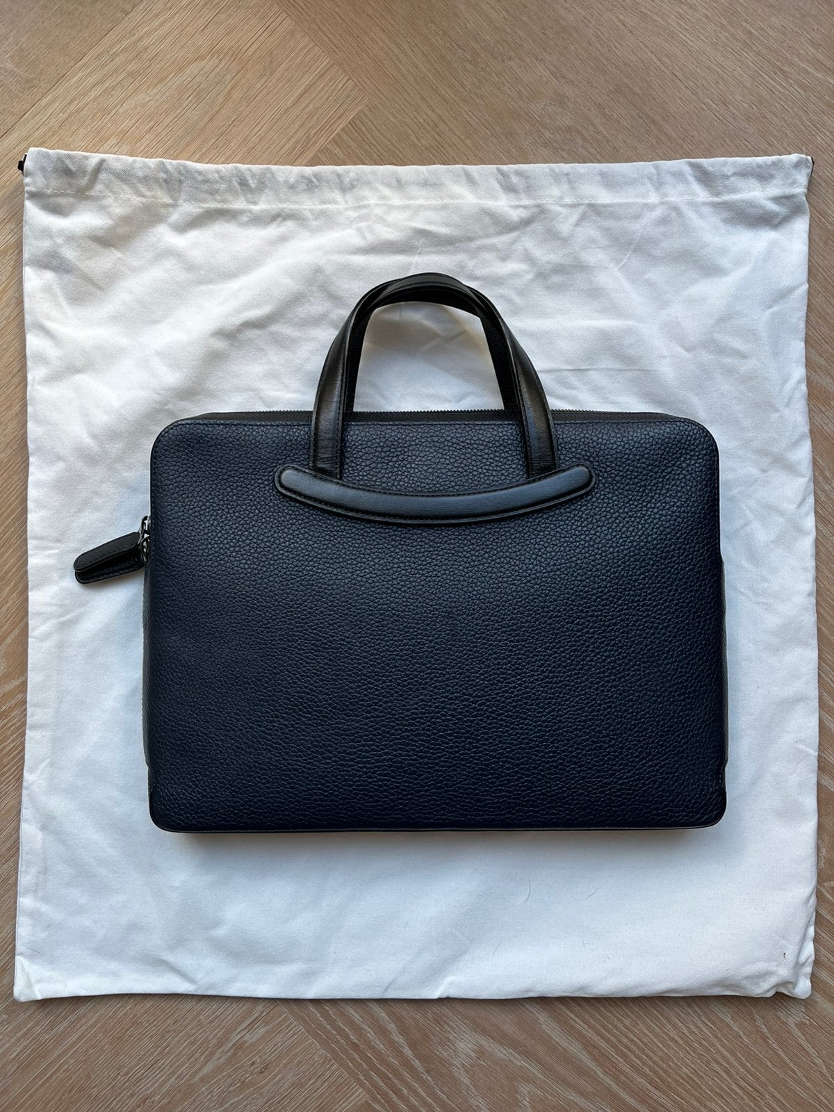 Porte-documents unisexe Delvaux Magritte, Enlèvement, Comme neuf