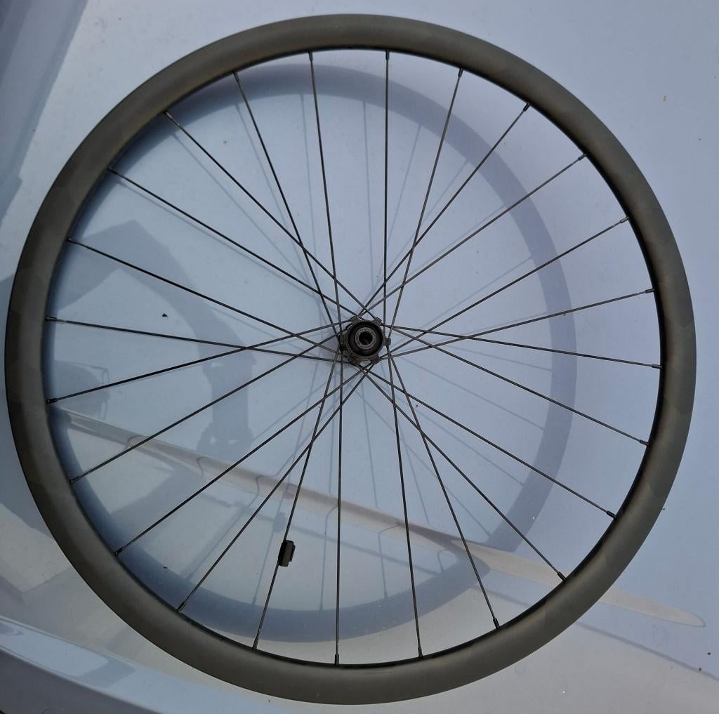 Carbon wielen disc, Vélos & Vélomoteurs, Vélos Pièces, Utilisé, Roue, Carbone, Gravelbike, Racefiets, Tijdrit-/triatlonfiets, Enlèvement