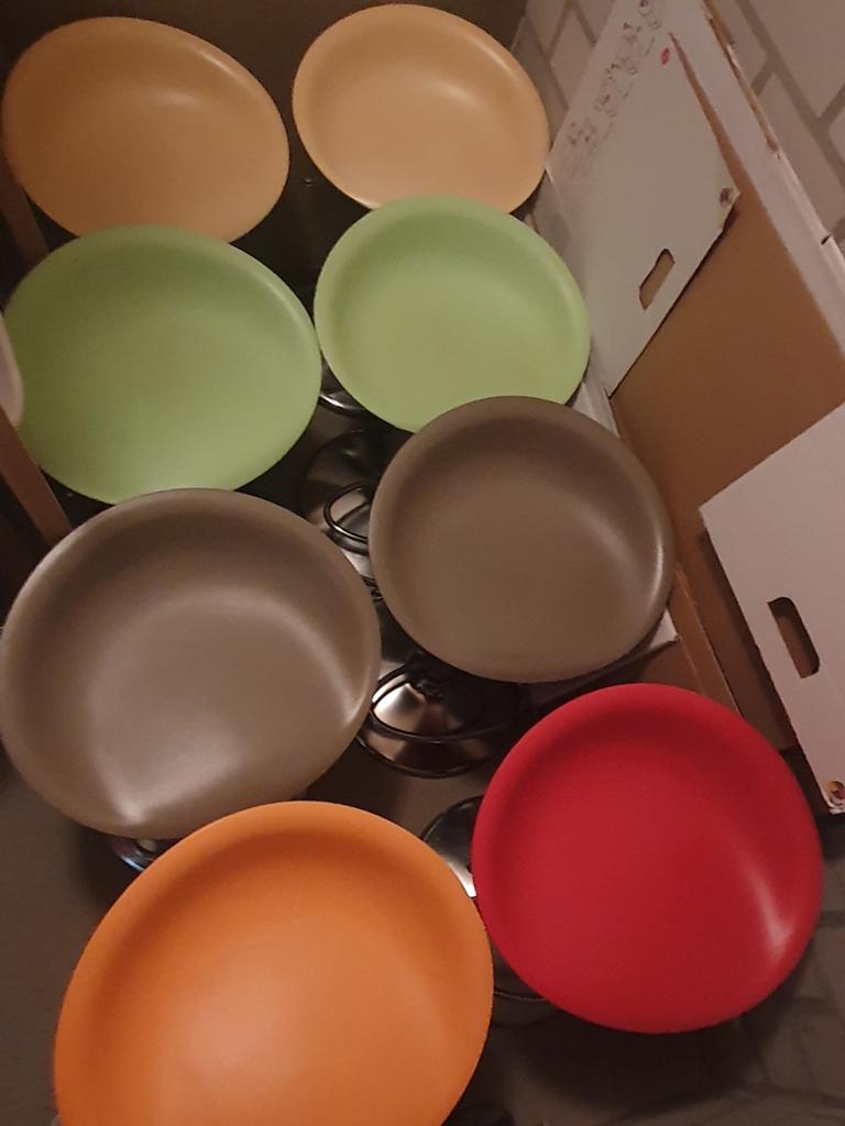 Diverse BOMBO barkrukken van MAGIS (rood/blauw/grijs), Huis en Inrichting, Barkrukken, Ophalen, 5 krukken of meer, 60 tot 90 cm