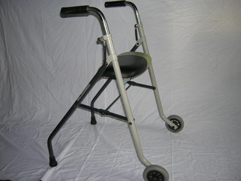 Rollator Invacare, Ophalen, Opvouwbaar, Gebruikt
