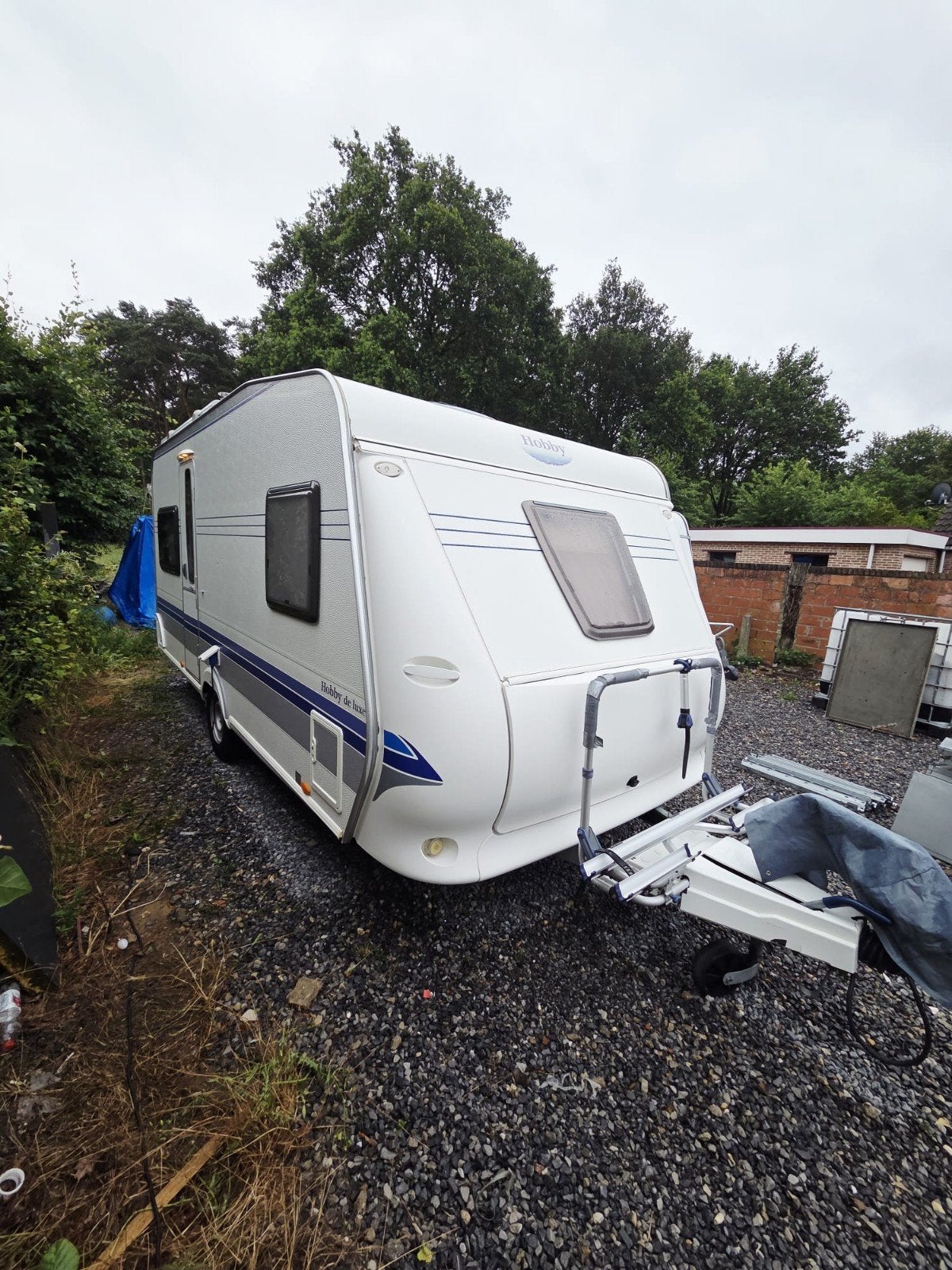 Hobby De Luxe 460 met mover,voortent,luifel... topstaat, Rondzit, Hobby, Luifel, Particulier