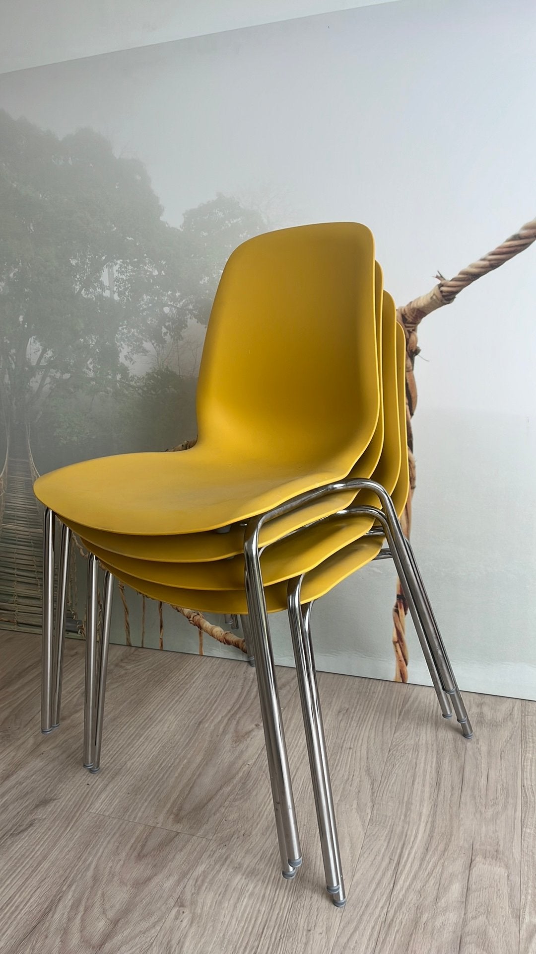 4x IKEA BRORINGE stoelen – mosterdgeel –comfortabele stoelen, Huis en Inrichting, Ophalen, Overige materialen, Overige kleuren