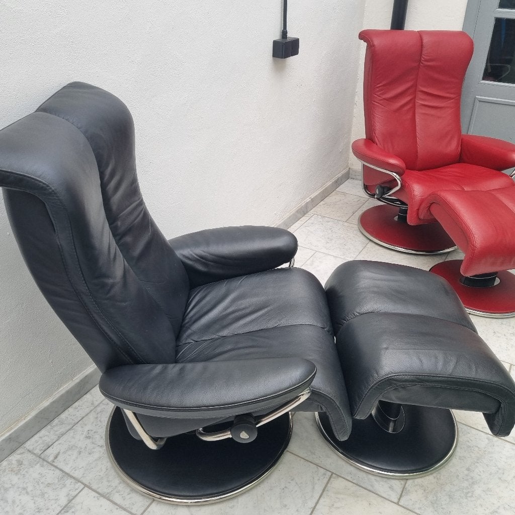 2 stressless blues zetels met hocker - nieuwstaat, Ophalen, Zo goed als nieuw, Leer