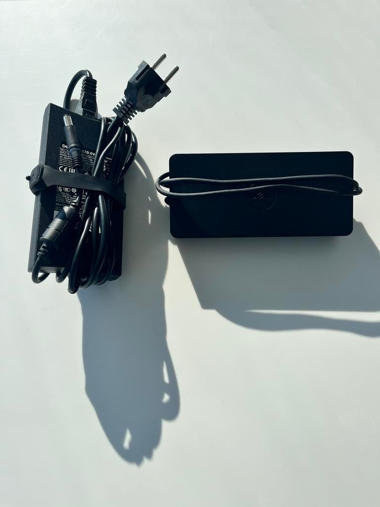 Dell D6000 Dock USB-C 3 écrans 4K + chargeur, Computers en Software, Ophalen of Verzenden, Zo goed als nieuw
